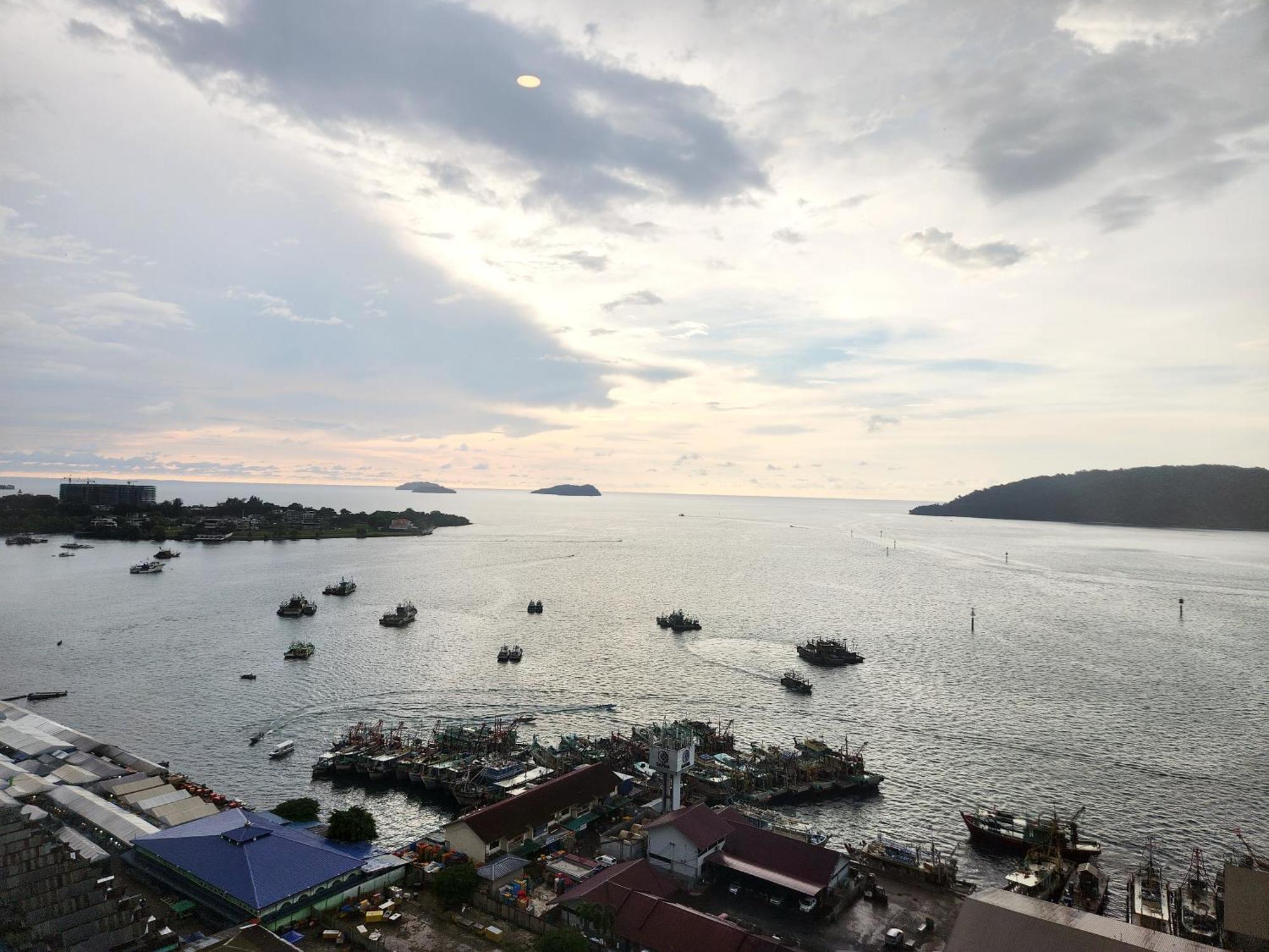 The Shore Kota Kinabalu City Centre By Lw Suites Zimmer foto
